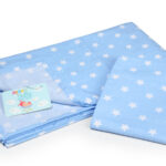 ملحفه نیم ست نوزادی دو تکه بروجرد طرح ستاره رنگ آبی آسمانی