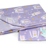 ملحفه نیم ست نوزادی دو تکه بروجرد طرح وانیل رنگ بنفش