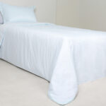 کاور تمام ست یک نفره سه تکه 90 بروجرد طرح سیلور هتلی رنگ آبی روشن