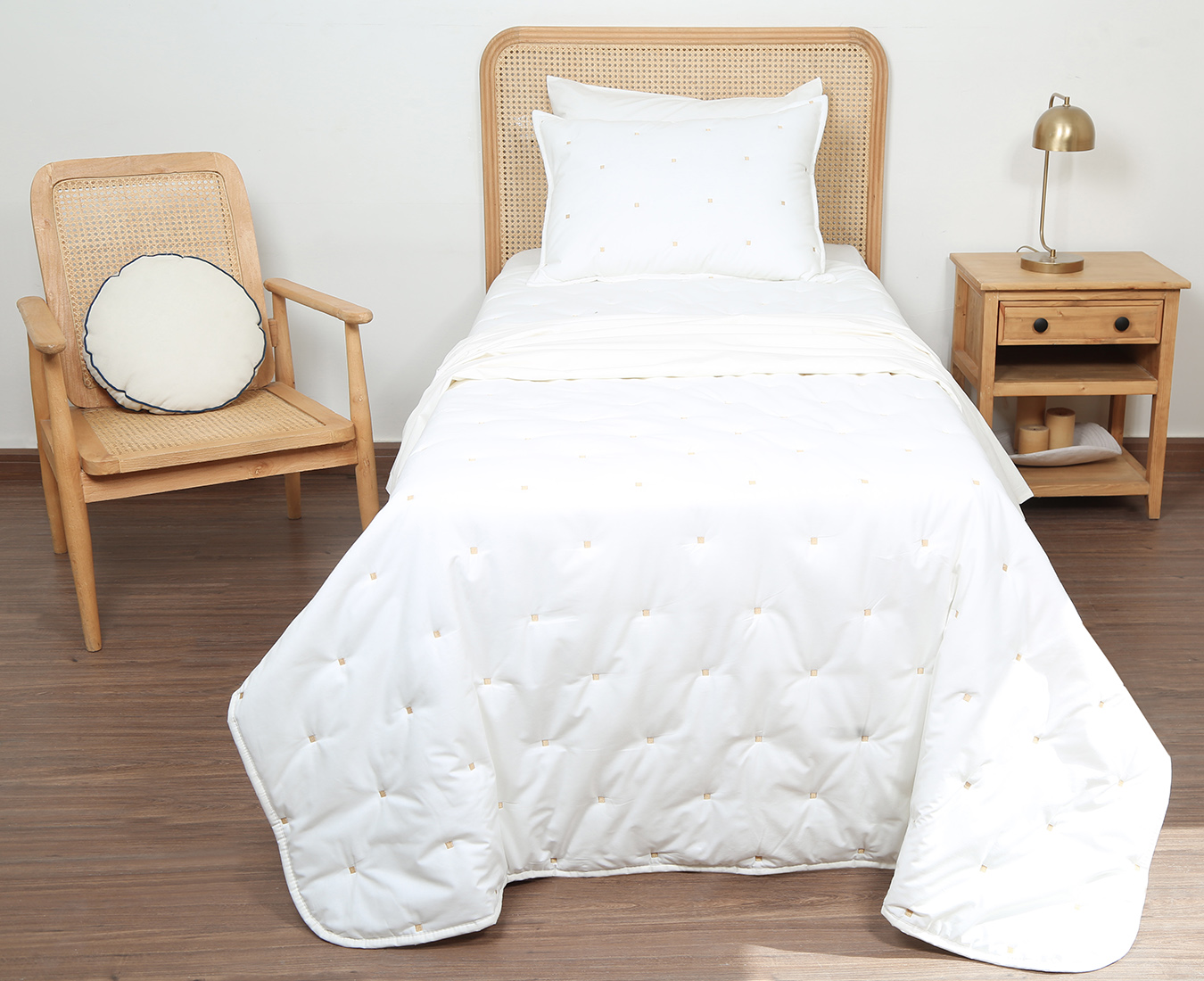 ست روتختی گلدوزی طرح دوخت نلا یک نفره چهار تکه رنگ شیری کد0010 (1)